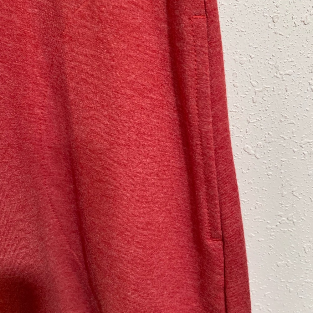 GUC Logo Lounge Size Medium Pink/Burnt Orange Shirt - Picture 4 of 9